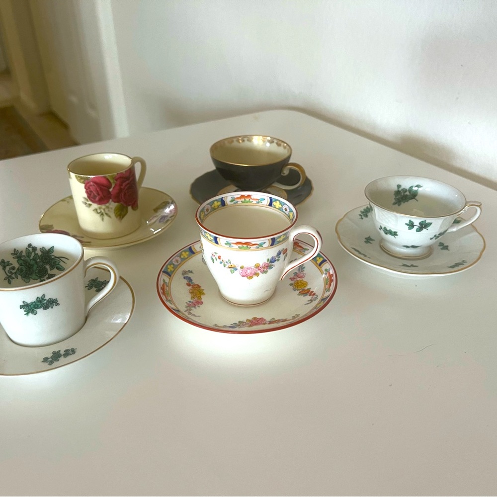Mini tea cups
